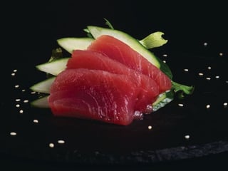 MAGURO SASHIMI