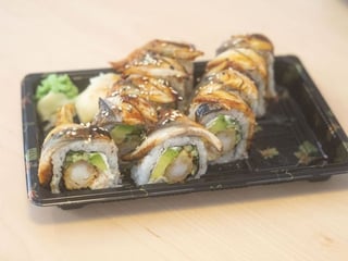 BLACK DRAGON ROLLS