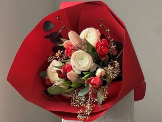 Букет з сезонних квітів 