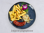 Kiełbasa z frytkami i musztardą