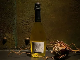 Free Feather Alcoholfree Sparkling пляшка