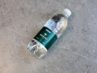 Вода Idealist не газована 