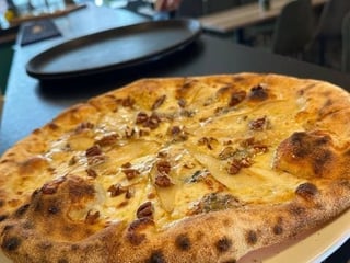 3. Focaccia Formaggio