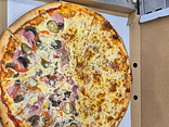 Pizza Pół na pół (33 cm)