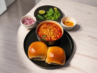 Misal Pav 🌶️🌶️🌱