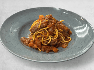 Spaghetti con manzo tritato