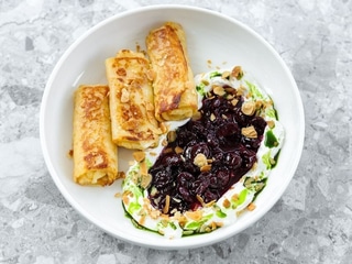 Млинці з рікотою та вишнею