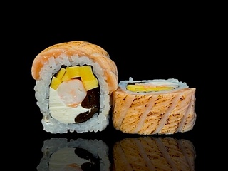 PHILADELPHIA SAKE EBI GRILL MANGO 8 szt.