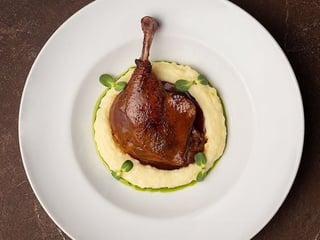 Качина ніжка з пюре