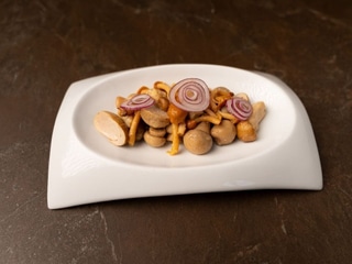 Асорті маринованих грибів