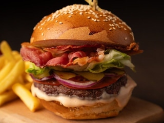 Гамбургер з яловичиною