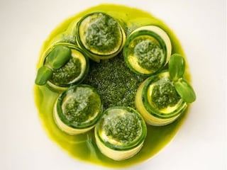 Огіркові роли з лососем і сирним кремом