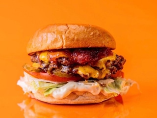 Nädala Combo Burger - Friikad - Ürdimajonees