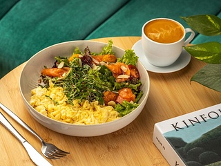 Скрембл з лососем