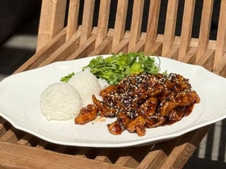 Курка в кисло-солодкому «Генерала Цо»