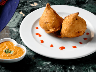 Samosa with Tomato Ketchup