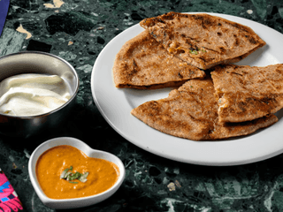 Alu paratha 2 Pcs