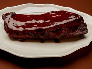 Свинячі ребра з соусом барбекю 