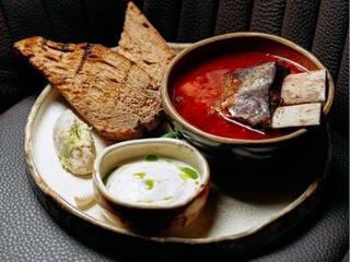 Борщ з яловичим ребром 