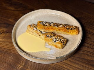 Сирні палички з ковбасою 