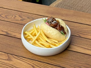 Дитяча булочка бао з куркою