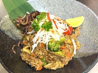 KHAO PHAD KAI