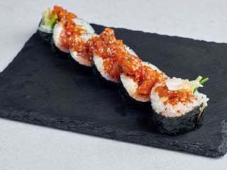 Futomaki Tatar Tuńczyk 6 szt.