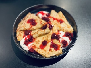 Crepes Cherry Maskarpone