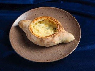 Хачапурі чотири сири