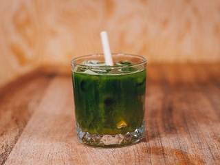 Matcha tonic maracuja
