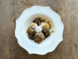 Фісташковий Шу з смородиновим компоте