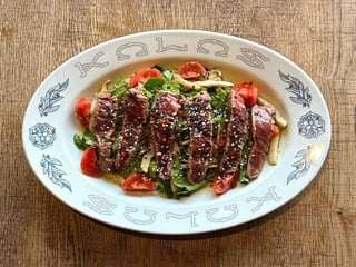 Теплий салат з яловичиною 