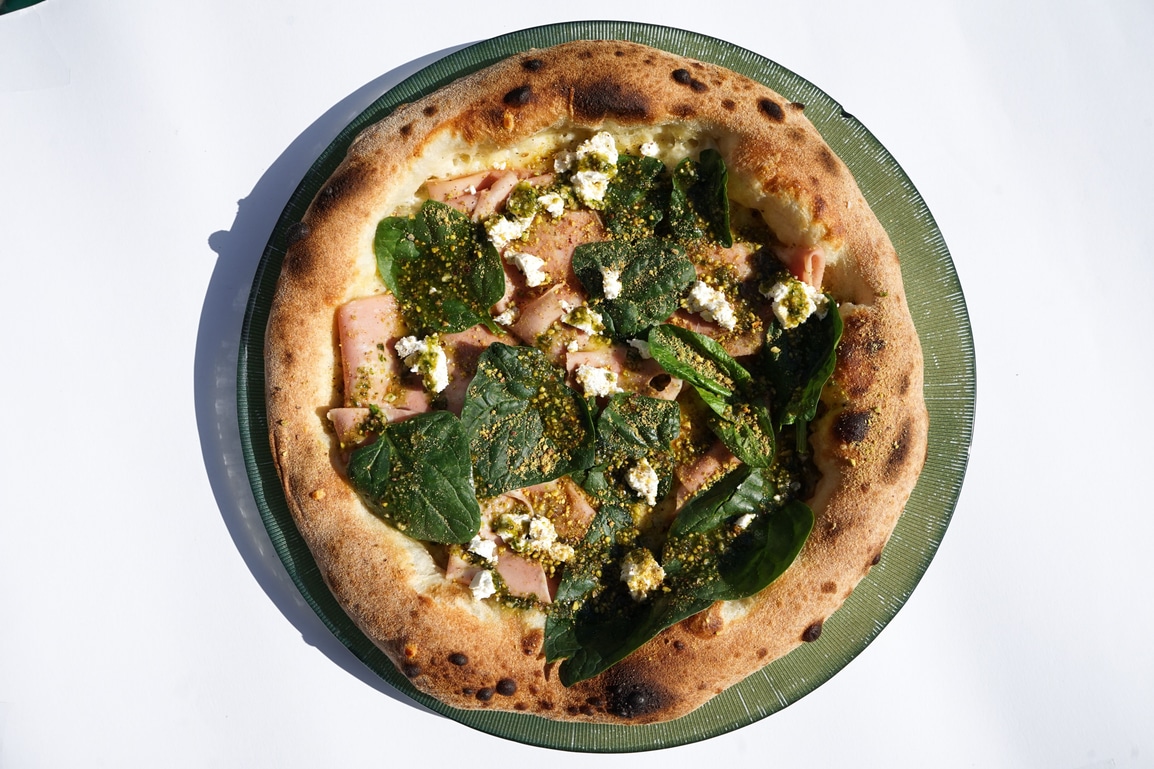 Піца з мортаделою