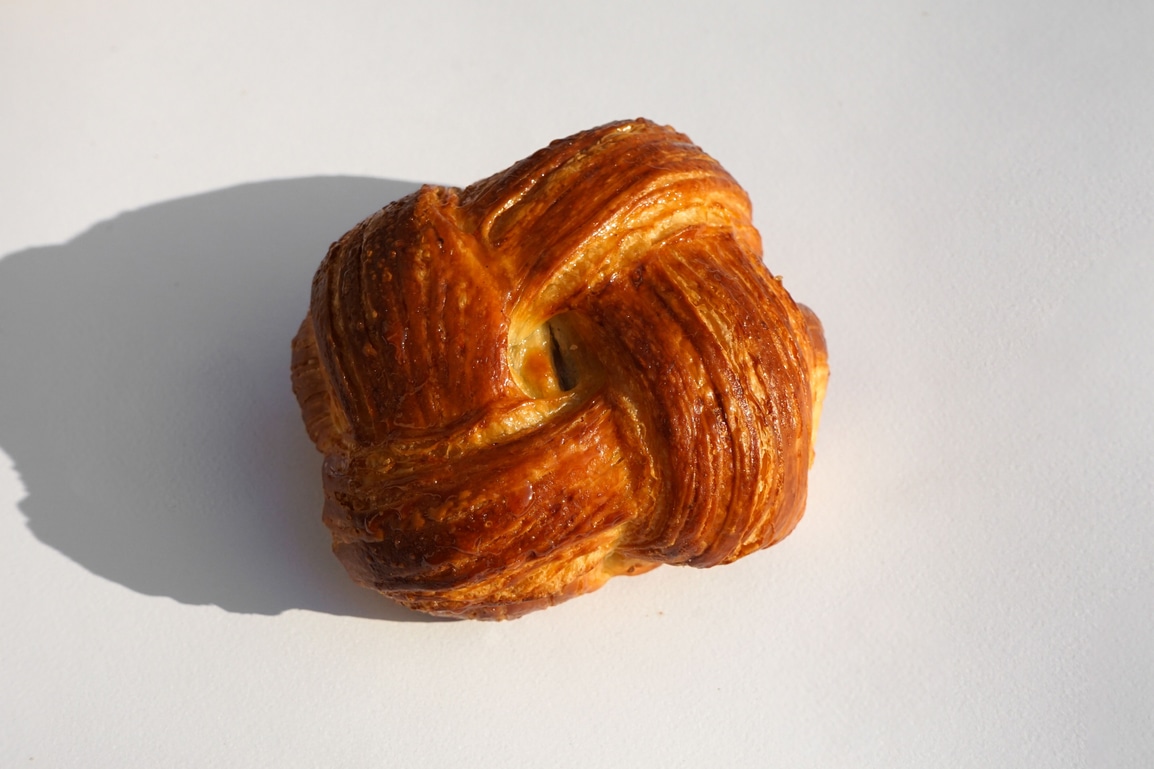 Листкова булка з шоколадним кремом