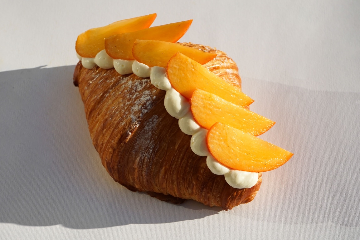 Круасан з абрикосовим кулі