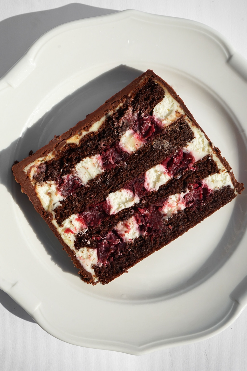 Безглютеновий торт з вишнею