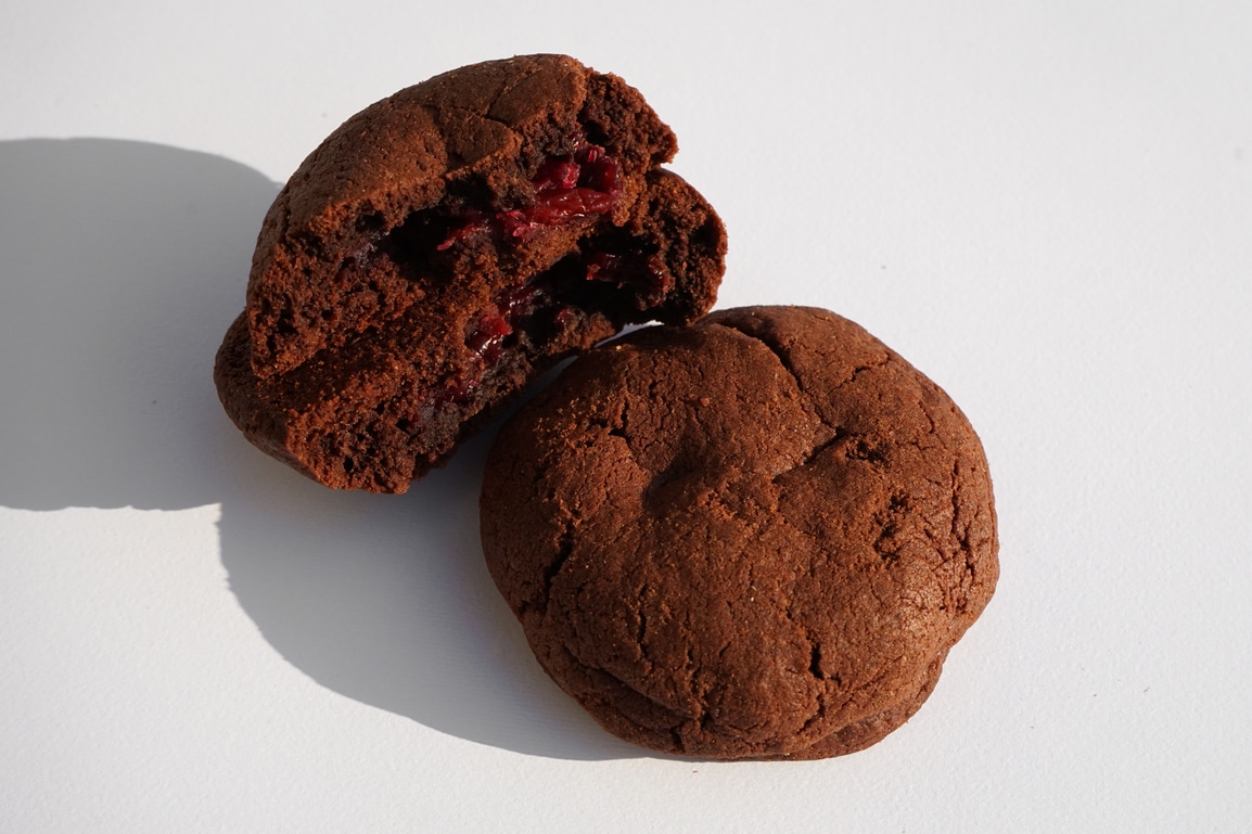 Шоколадне печиво з вишнею