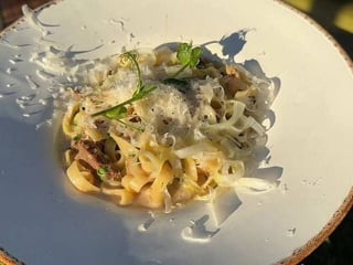 Паста з яловичиною та гливою