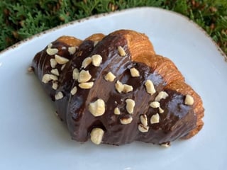 Круасан з нутелою