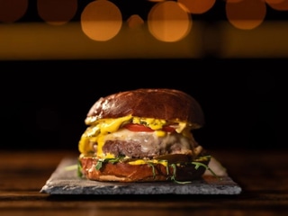 Burger Raclere (delikatnie ostry)