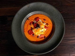 Zupa dyniowa z chorizo