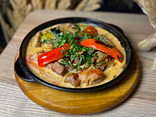 Пательня зі свинини з овочами