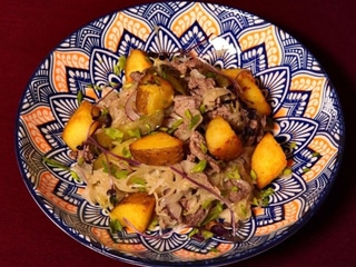 Квашений салат з кониною