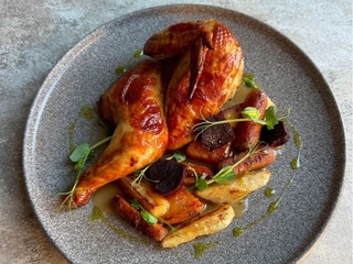 Курча з коренеплодами 