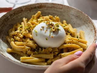 CASARECCE AL PISTACCHIO E BURRATA