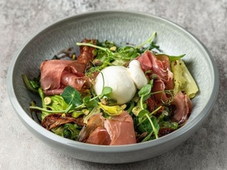 La Mouka salát s burratou