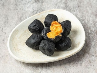 Čeddar sýr černé nugety