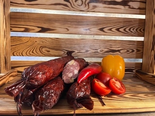 Ковбаса зі свинини з сиром 