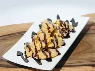 Banan w tempurze z polewą czekoladową  