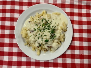 8. Slovenské halušky s brynzou